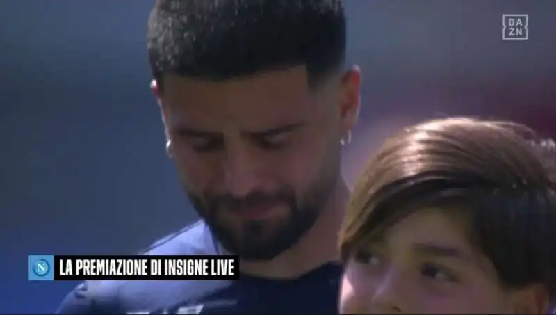 lorenzo insigne all ultima partita con il napoli al maradona 19