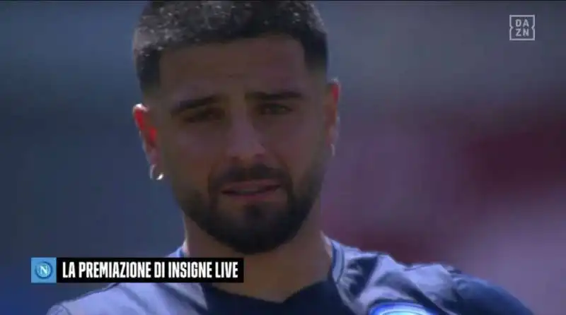 lorenzo insigne all ultima partita con il napoli al maradona 4