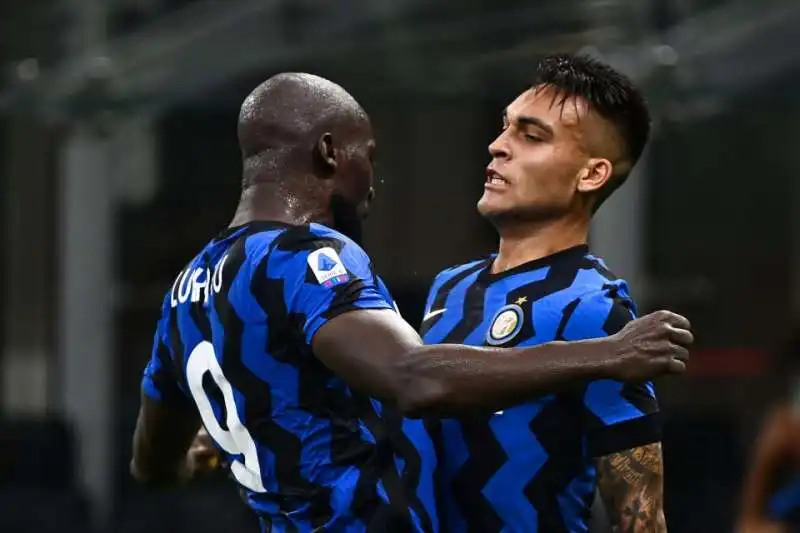 lukaku lautaro martinez 2