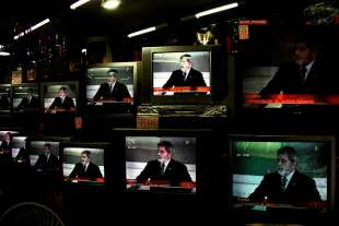 Lula in tv durante un discorso nel 2004