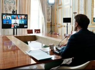 macron e gli altri leader g7