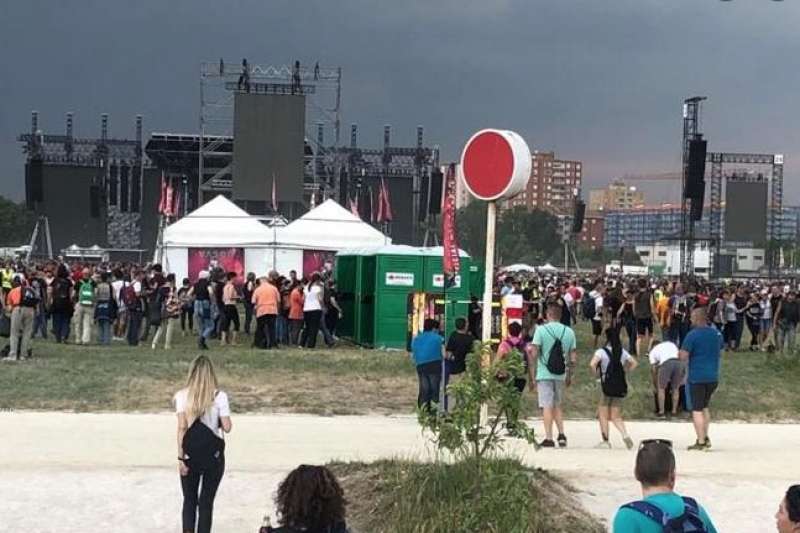 maltempo al concerto vasco rossi a milano