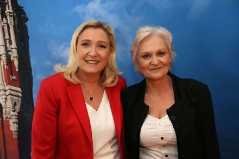 MARINE E MARIE CAROLINE LE PEN