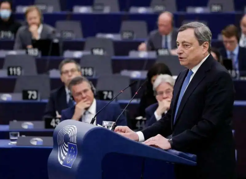 mario draghi al parlamento europeo   strasburgo 