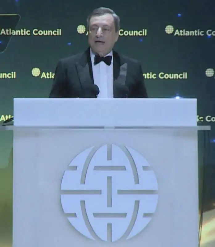 mario draghi premiato all atlantic council   2