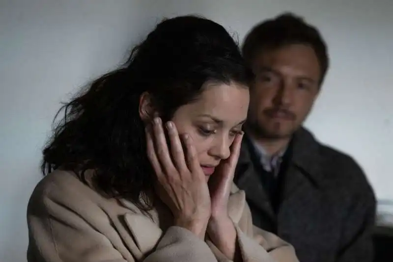 melvil poupaud marion cotillard frere et soeur 