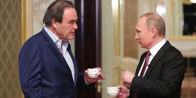 OLIVER STONE E VLADIMIR PUTIN      