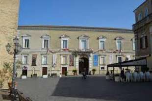 palazzo d avalos