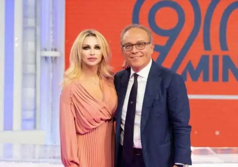 PAOLA FERRARI ENRICO VARRIALE 