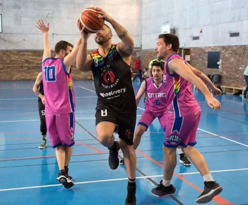 peacox basket milano 9