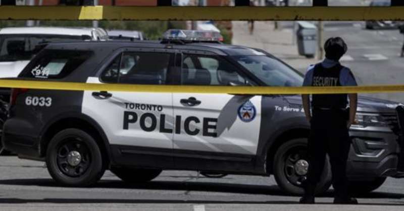 polizia per le strade di toronto 2