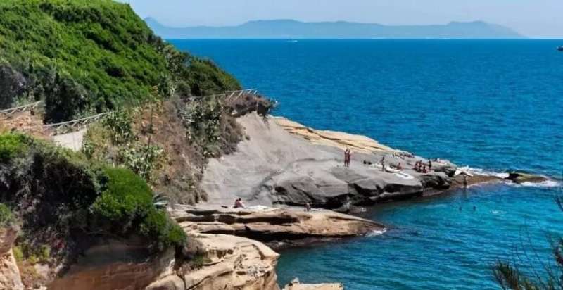 scoglione di marechiaro