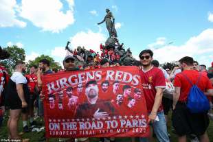 tifosi del liverpool a parigi 2