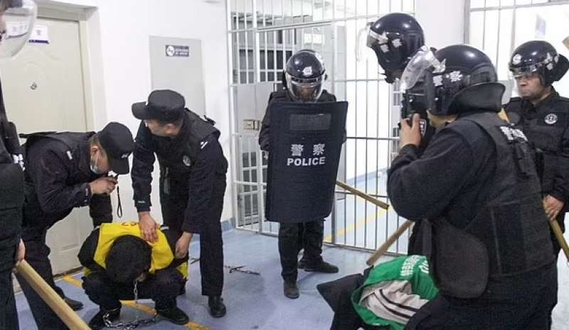 uiguri detenuti in cina 9