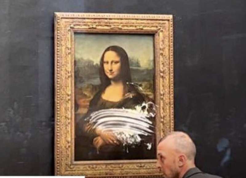 una torta sulla gioconda 5