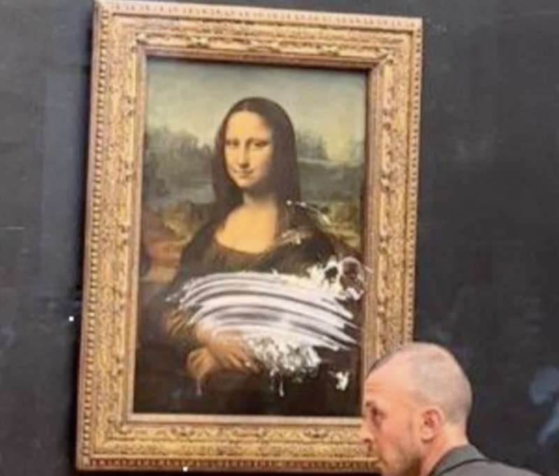 una torta sulla gioconda 7