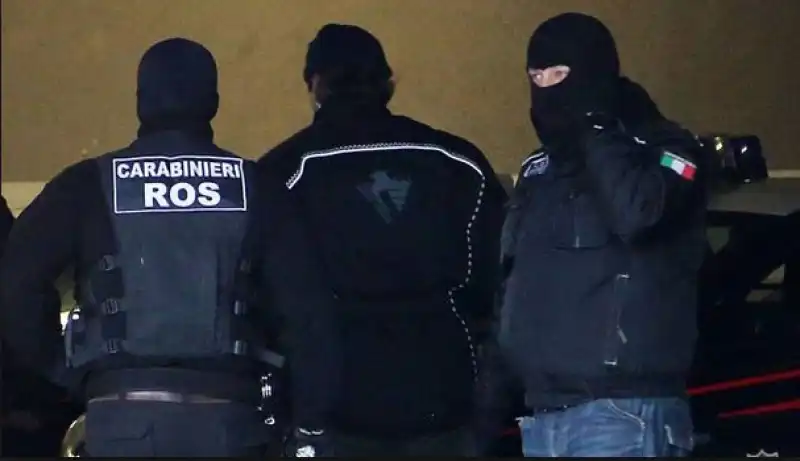 arresto carabinieri del ros