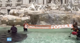 attivisti di ultima generazione a fontana di trevi 5