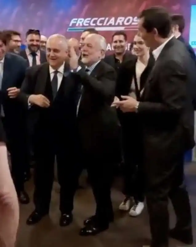 aurelio de laurentiis festeggia il compleanno prima della finale di coppa italia 7