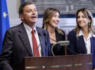 carlo calenda maria elena boschi raffaella paita dopo l incontro con giorgia meloni