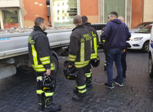 CAVO DELLA FIBRA OTTICA IN FIAMME A ROMA 2