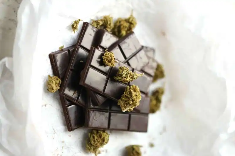 CIOCCOLATO ALLA MARIJUANA 