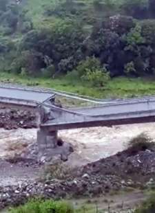 crollo del viadotto sul fiume trionto sulla sila