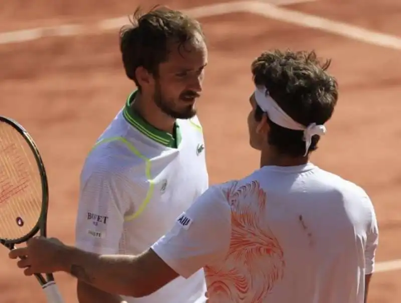 daniil medvedev e Thiago Seyboth Wild al roland garros