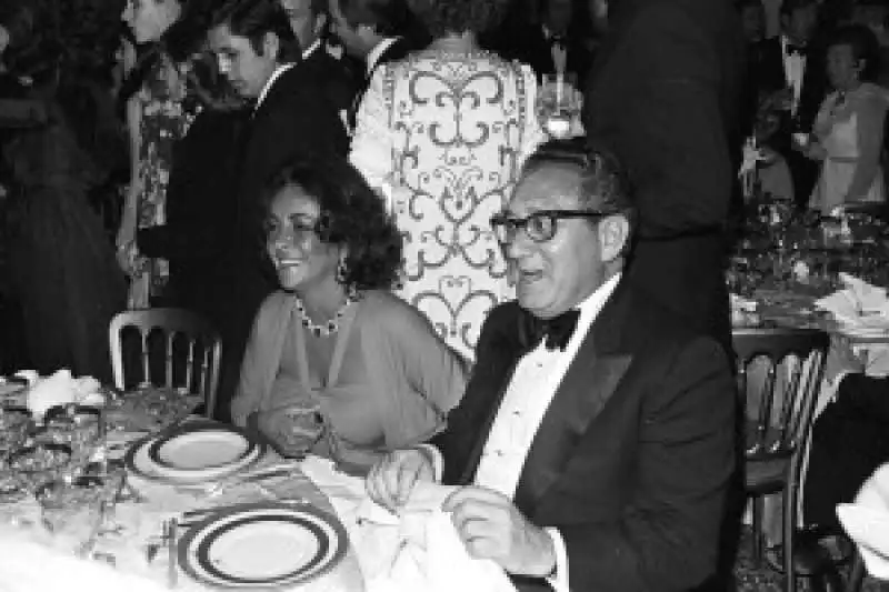 elizabeth taylor henry kissinger