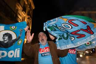 festa scudetto dei tifosi napoletani a torino 1