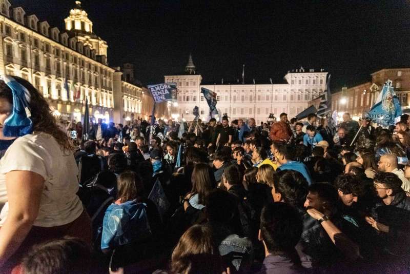 festa scudetto dei tifosi napoletani a torino 11