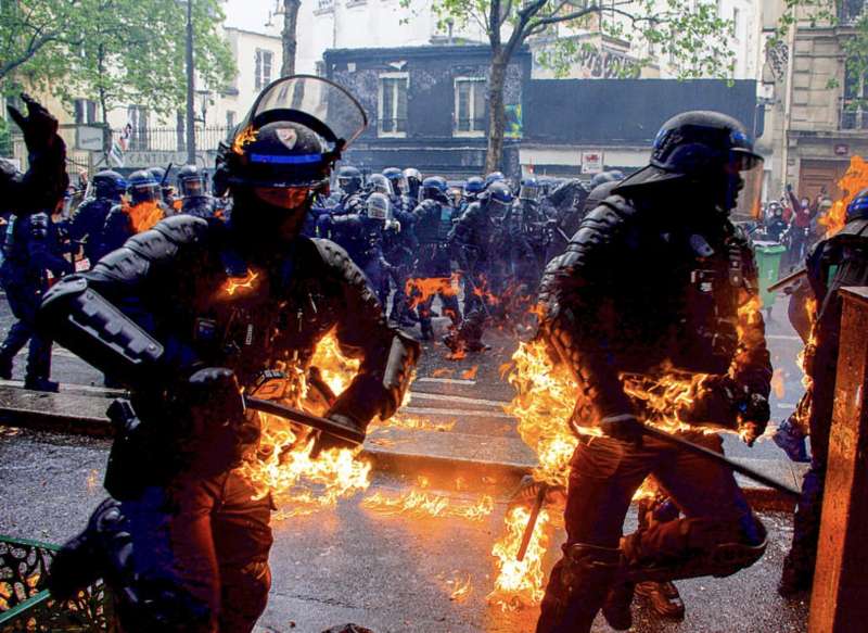 francia, scontri tra manifestanti e polizia 1 maggio 2023 19