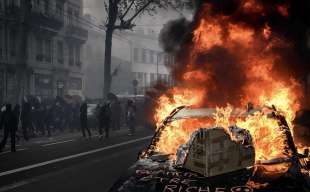 francia, scontri tra manifestanti e polizia 1 maggio 2023 8