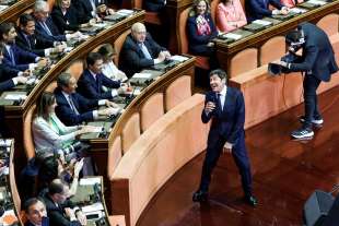 GIANNI MORANDI CANTA IN SENATO