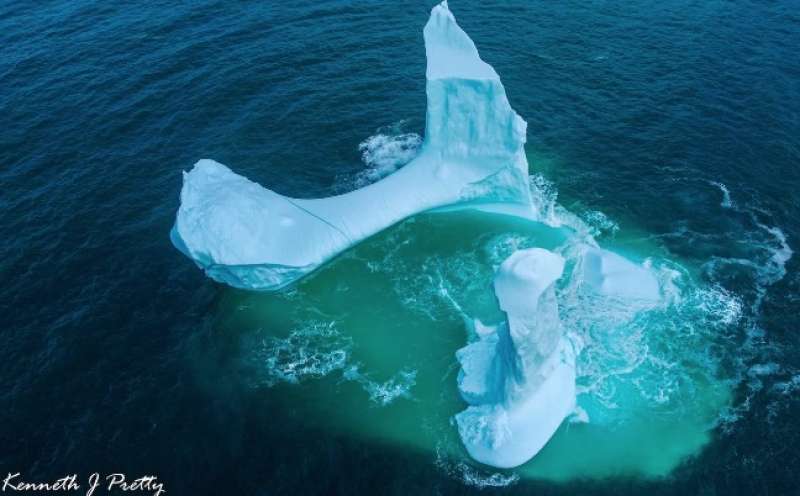 iceberg a forma di pene 4