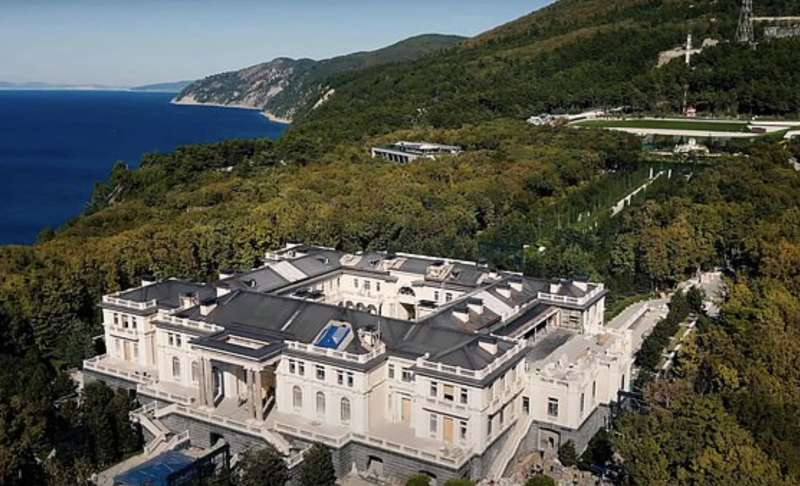 il palazzo di vladimir putin a gelendzhik sul mar nero 2