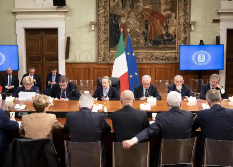 INCONTRO TRA GOVERNO E SINDACATI A PALAZZO CHIGI