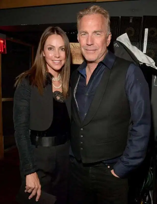 kevin costner christine baumgartner 1