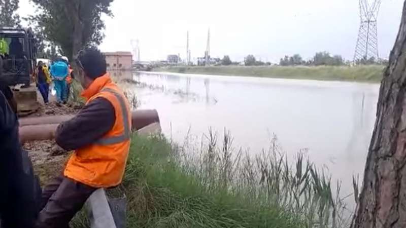 LA CAB TERRA ALLAGA I PROPRI CAMPI PER SALVARE RAVENNA DALL ACQUA