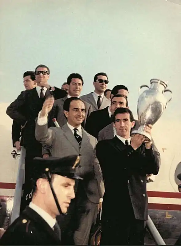 la grande inter dopo la vittoria della coppa dei campioni nel 1964 