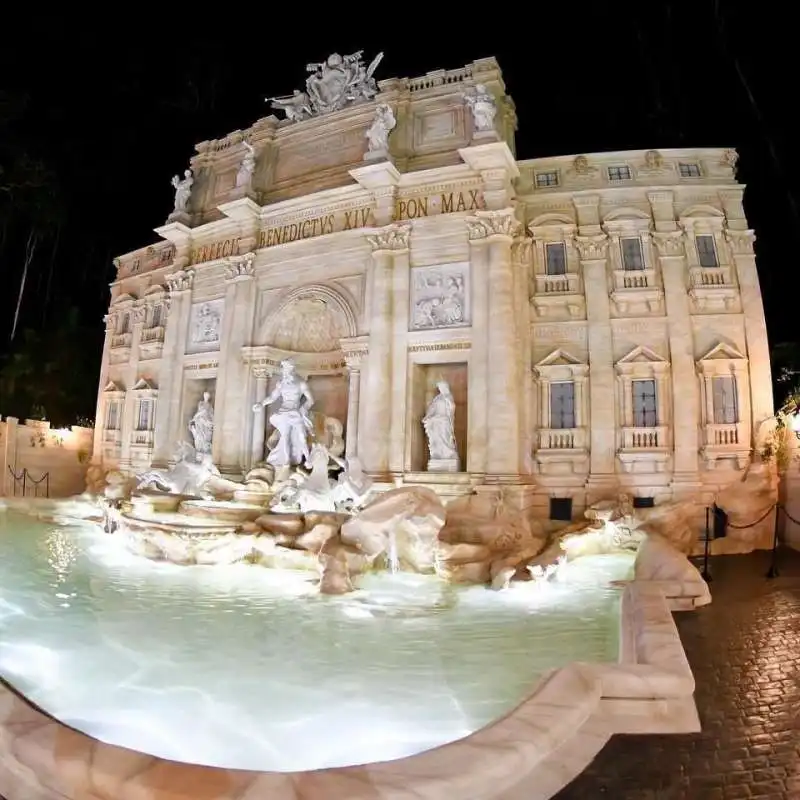 LA REPLICA DELLA FONTANA DI TREVI COSTRUITA IN BRASILE  