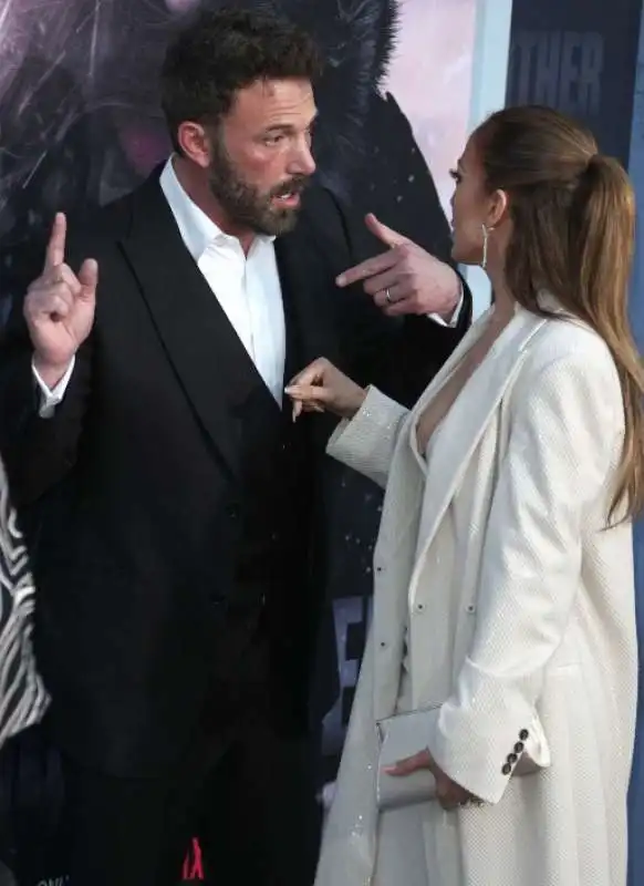 litigio jennifer lopez ben affleck sul red carpet 3