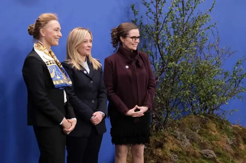 marija pejcinovic buric giorgia meloni katrin jakobsdottir   summit consiglio deuropa reykjavik