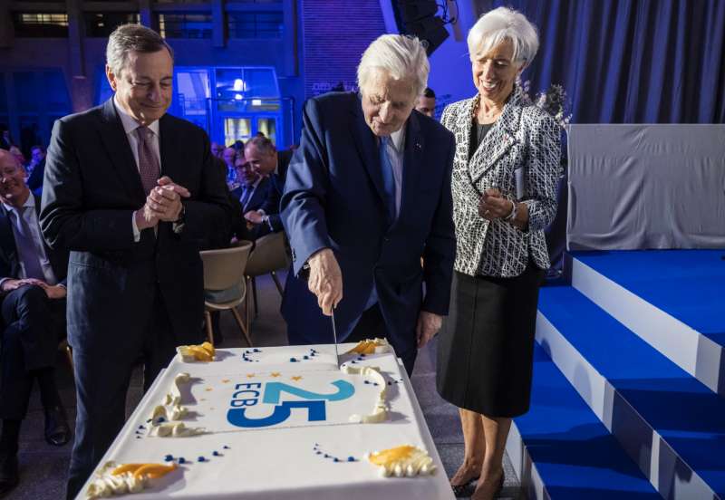 mario draghi jean claude trichet christine lagarde 25 anni di bce