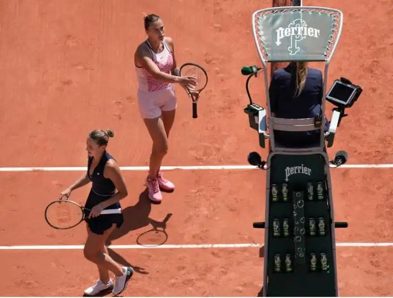 Marta Kostyuk non stringe la mano a Aryna Sabalenka 6