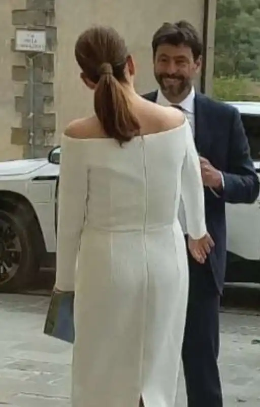 matrimonio andrea agnelli   deniz akalin a lisciano niccone, in umbria   4