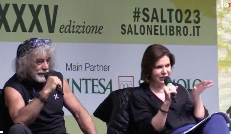 mauro corona bianca berlinguer al salone del libro di torino