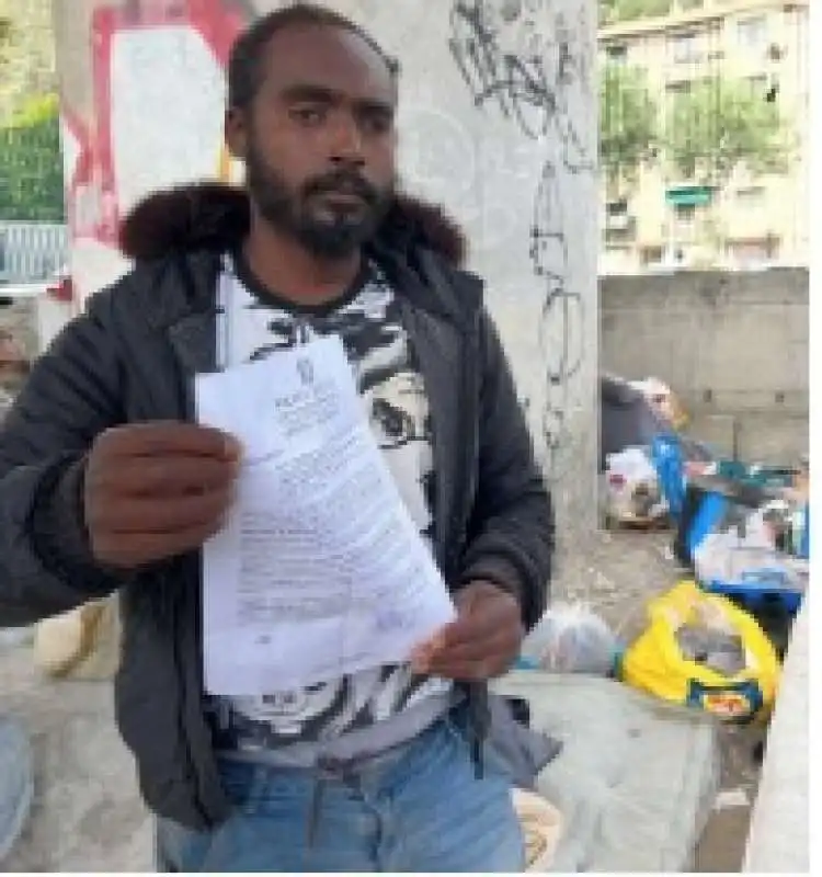 migrante respinto dalla francia a ventimiglia