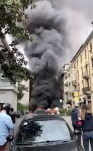 milano le prime immagini dopo l esplosione in via pier lombardo 1