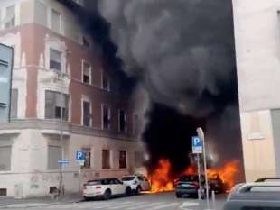 milano le prime immagini dopo l esplosione in via pier lombardo 2